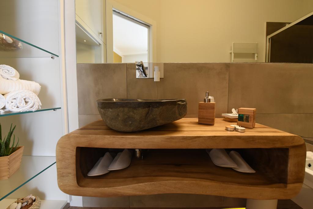 Nicola'S Luxury Rooms มาเตรา ภายนอก รูปภาพ